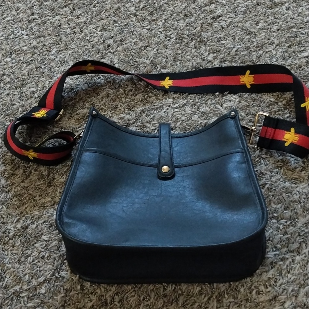 No name cross body bag
